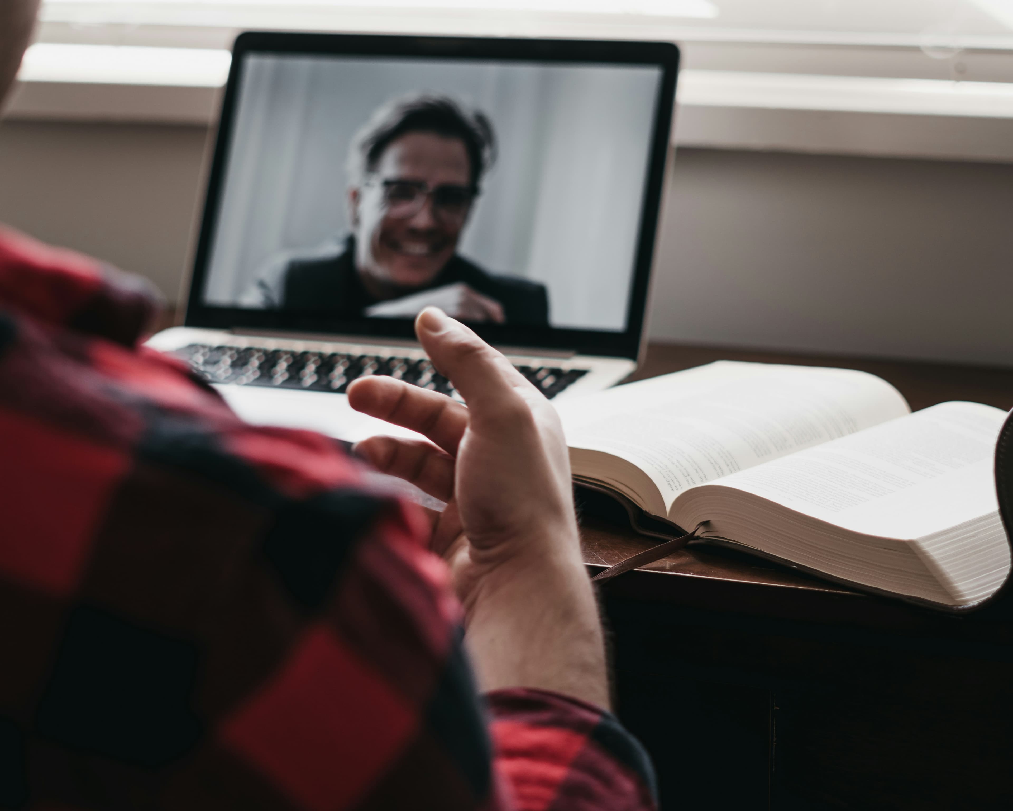 ¿Funciona la psicología online? Evidencia científica